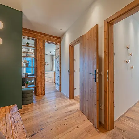 Premium Sunnseitpanorama Апартаменты *