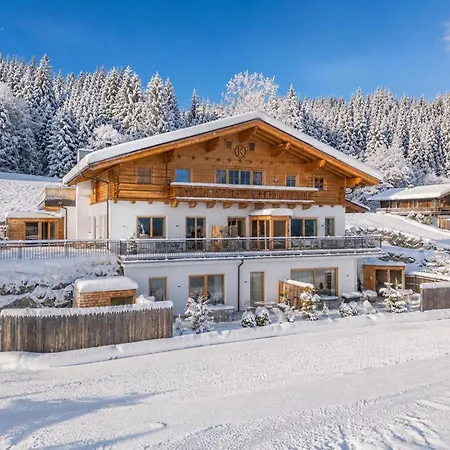 Premium Sunnseitpanorama Hollersbach im Pinzgau